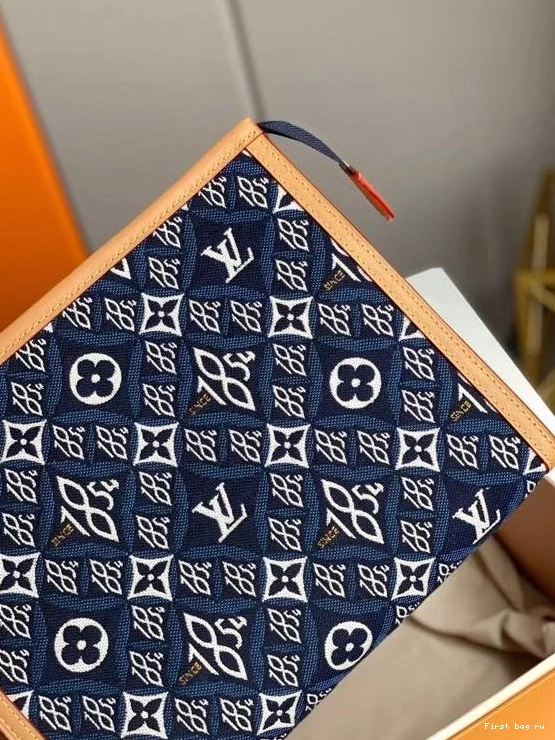 First bag ru TOILETRY POUCH VUITTON 1854 LOUIS 26 SINCE 0813